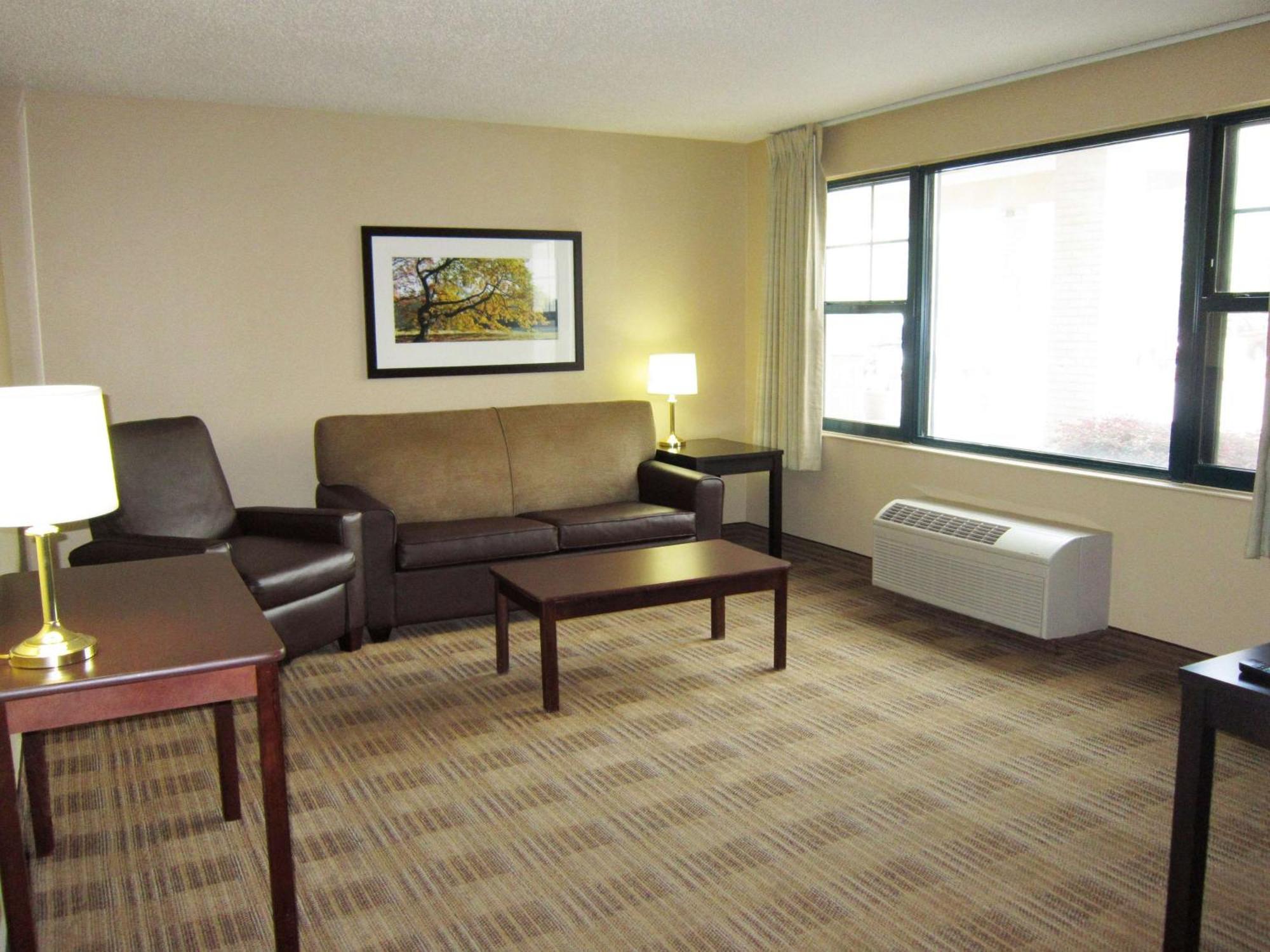 Extended Stay America Suites - Raleigh - Midtown Exterior foto